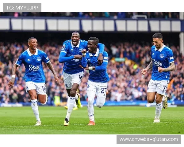 诺丁汉森林0-2埃弗顿，保级压力暂缓