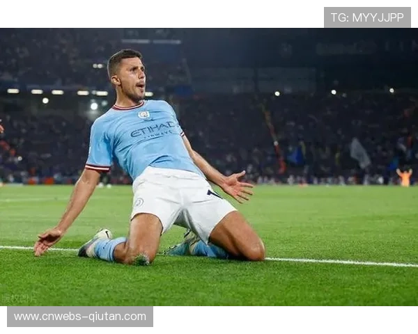 曼城1-1布莱顿，三笘薰远射扳平